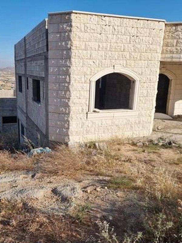 منزل للبيع في طوباس