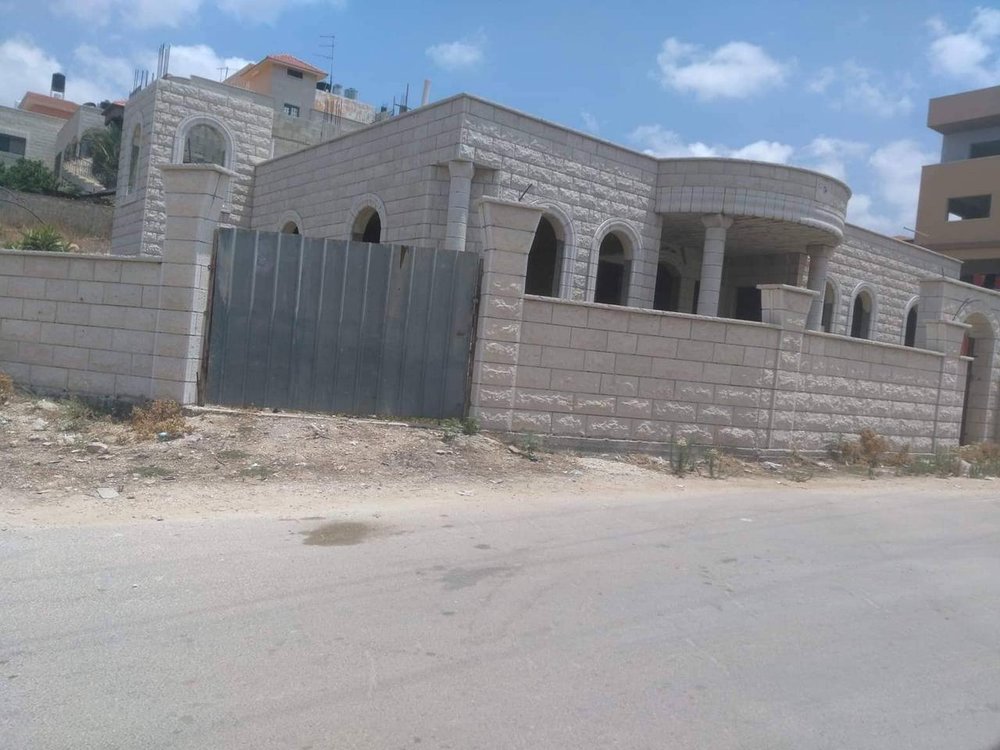 فيلا في طولكرم